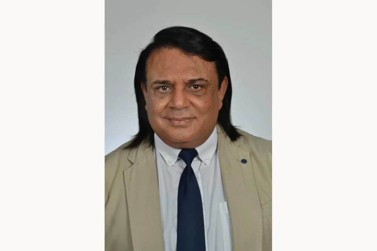 أبو العلا سراج 2