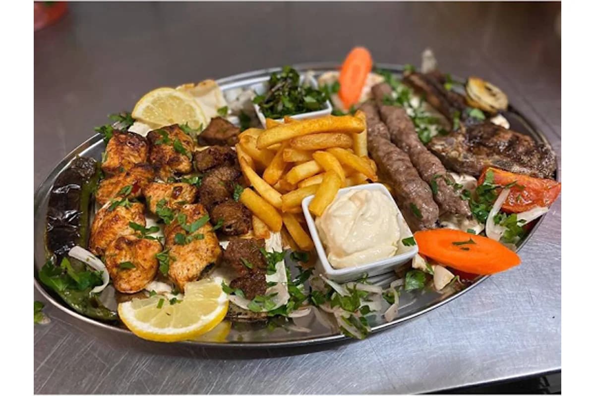 مطعم بوابة حلب